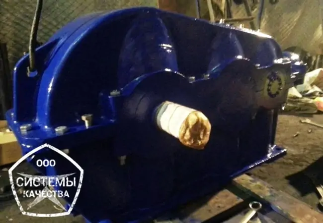 Редуктор з конічно-цилиндрічною передачею