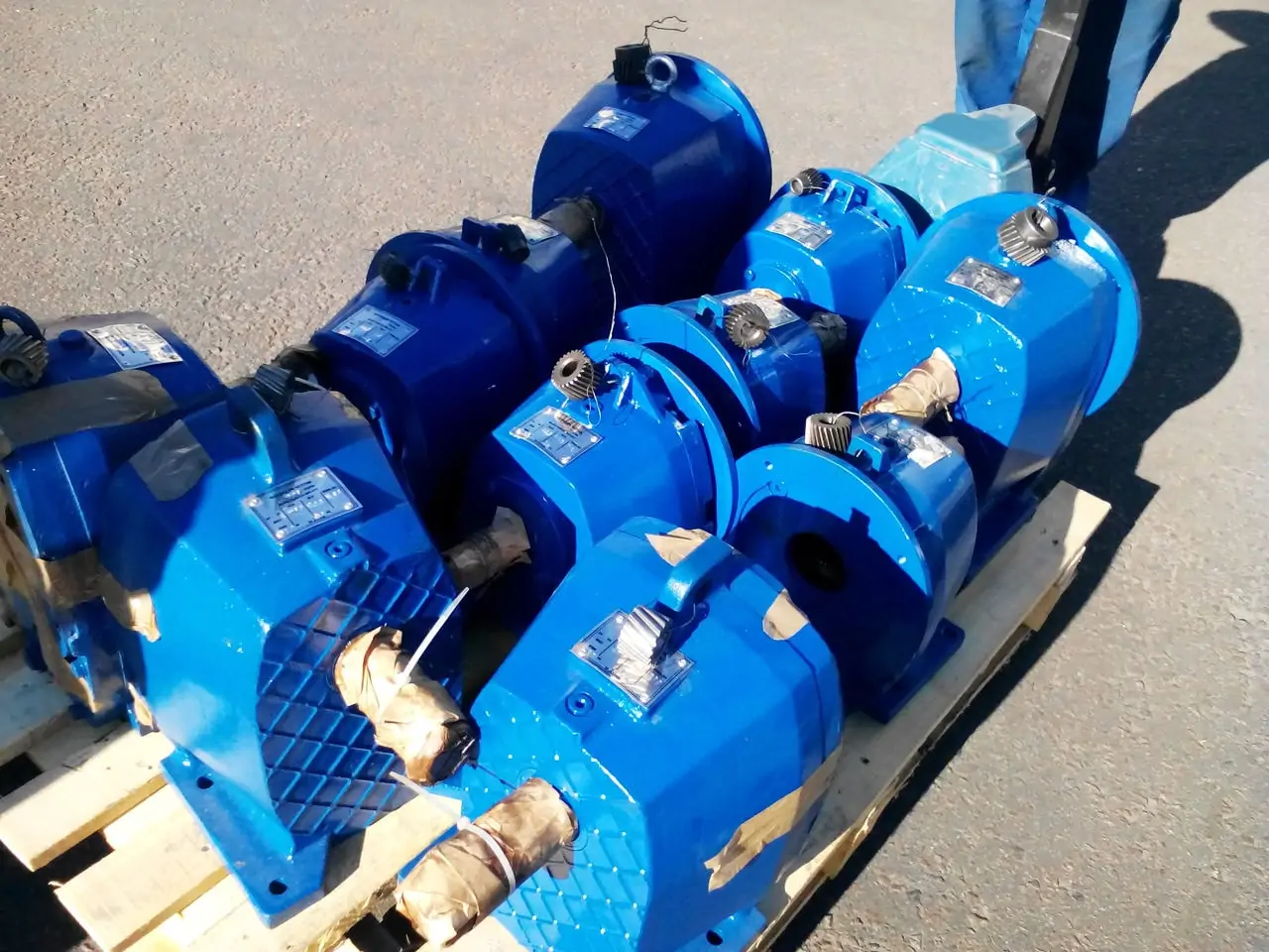 Двухступенчатый мотор-редуктор МЦ2С