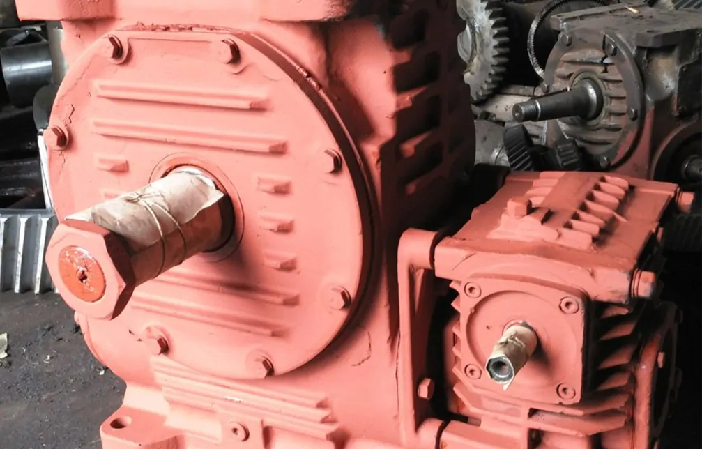 Червячный двухступенчатый редуктор Ч2-63/125 (Ч2-125/63)