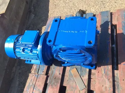 Мотор редуктор МЧ-125 одноступінчастий черв'ячний