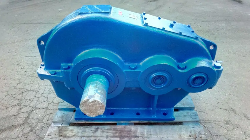редуктор ЦДНД-400 - горизонтальный с зацеплением Новикова