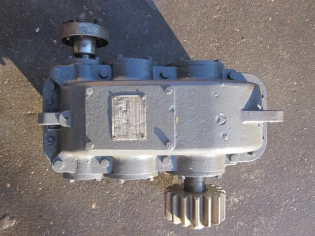 Цилиндрический редуктор ЦДН-17,5 фото