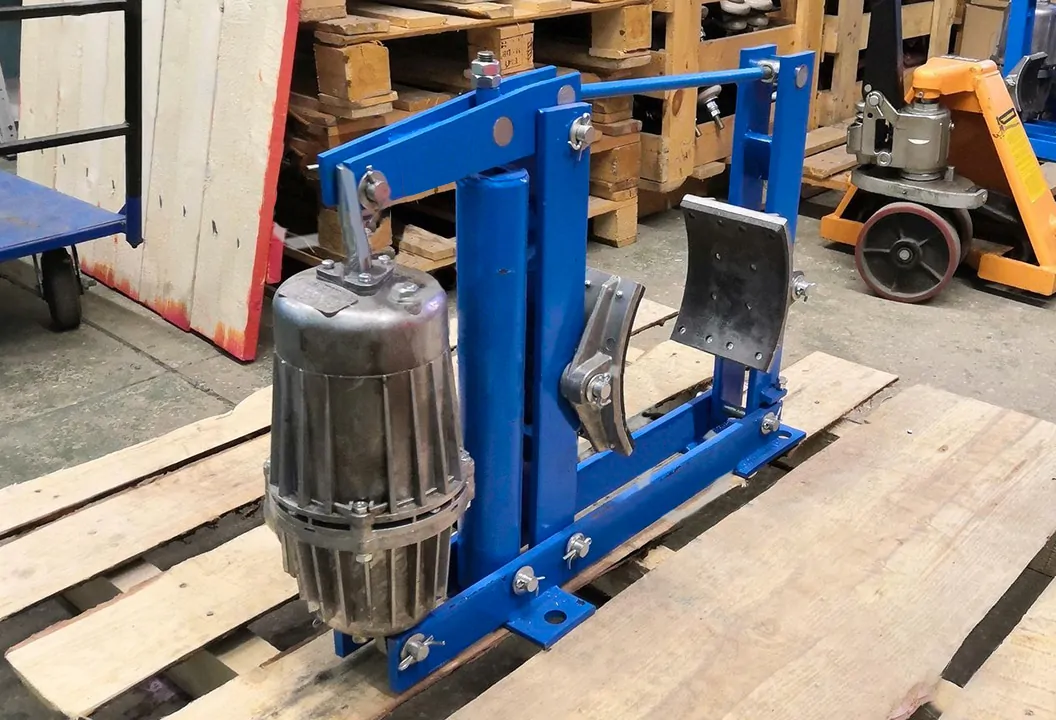 ТКГ-300 тормоз колодочный с электрогидравлическим толкателем