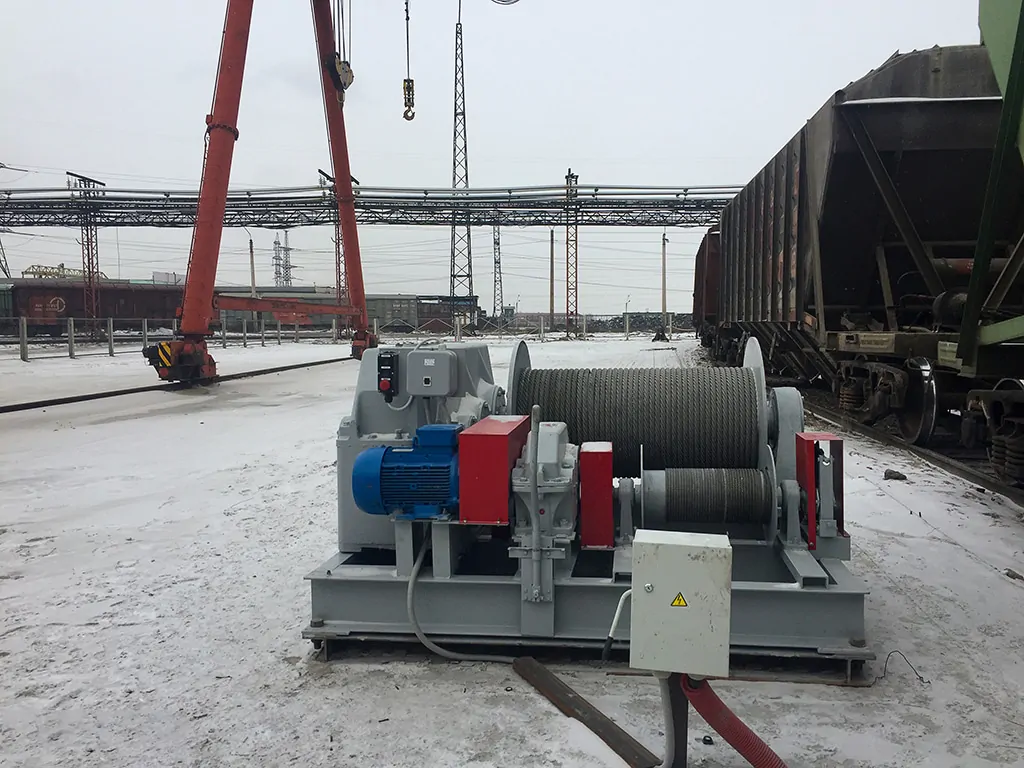 Електрична вагонна лебідка маневрового типу