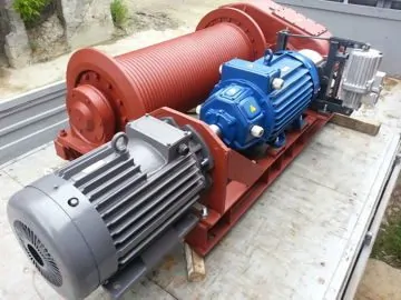 крановая грузовая лебедка с редуктором