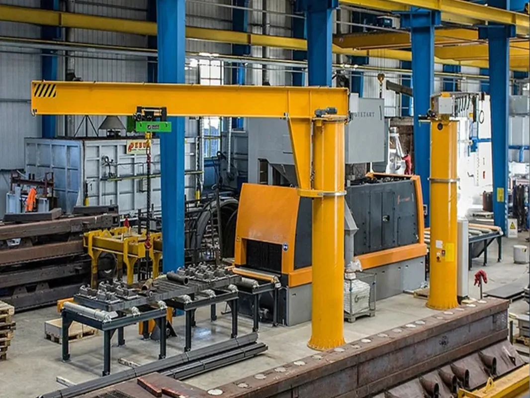 Производство г-образных консольных кранов на колонне грузоподъемностью 6,3т - 6300 кг в Украине