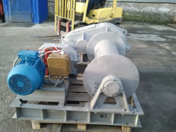 ТЛ-25 - лебедка производства Украина