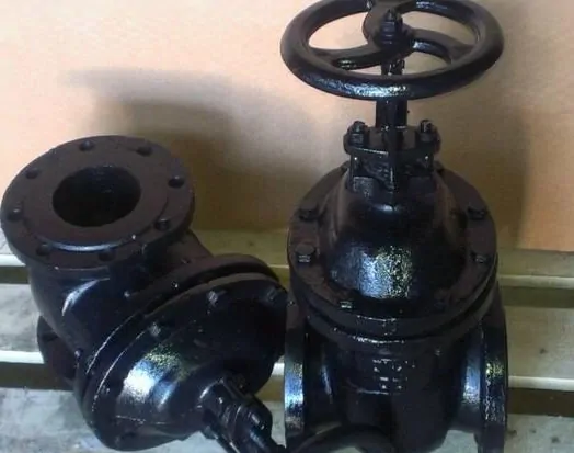 Задвижка 30ч39р Ду80 Ру6 клиновая чугунная с невыдвижным шпинделем фото