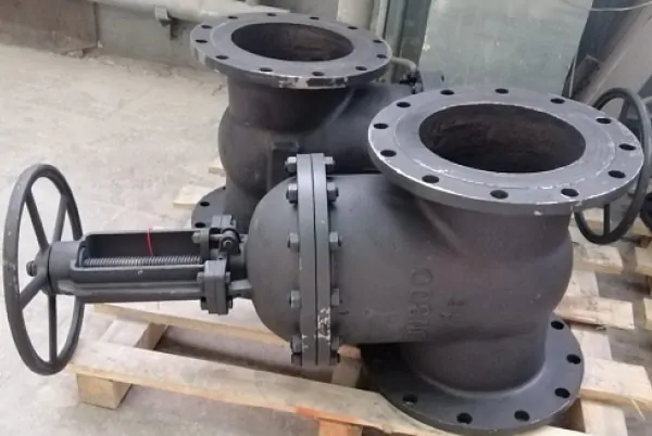 Засувка ДУ300 сталева для опалення клинова