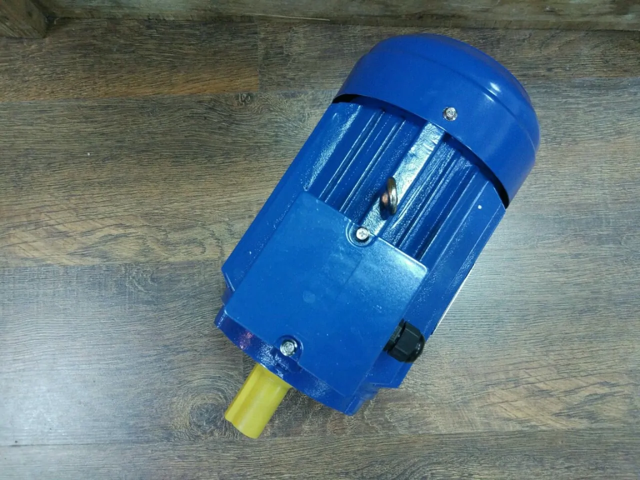 Асинхронний електродвигун АИР 1,5 кВт 750 обертів