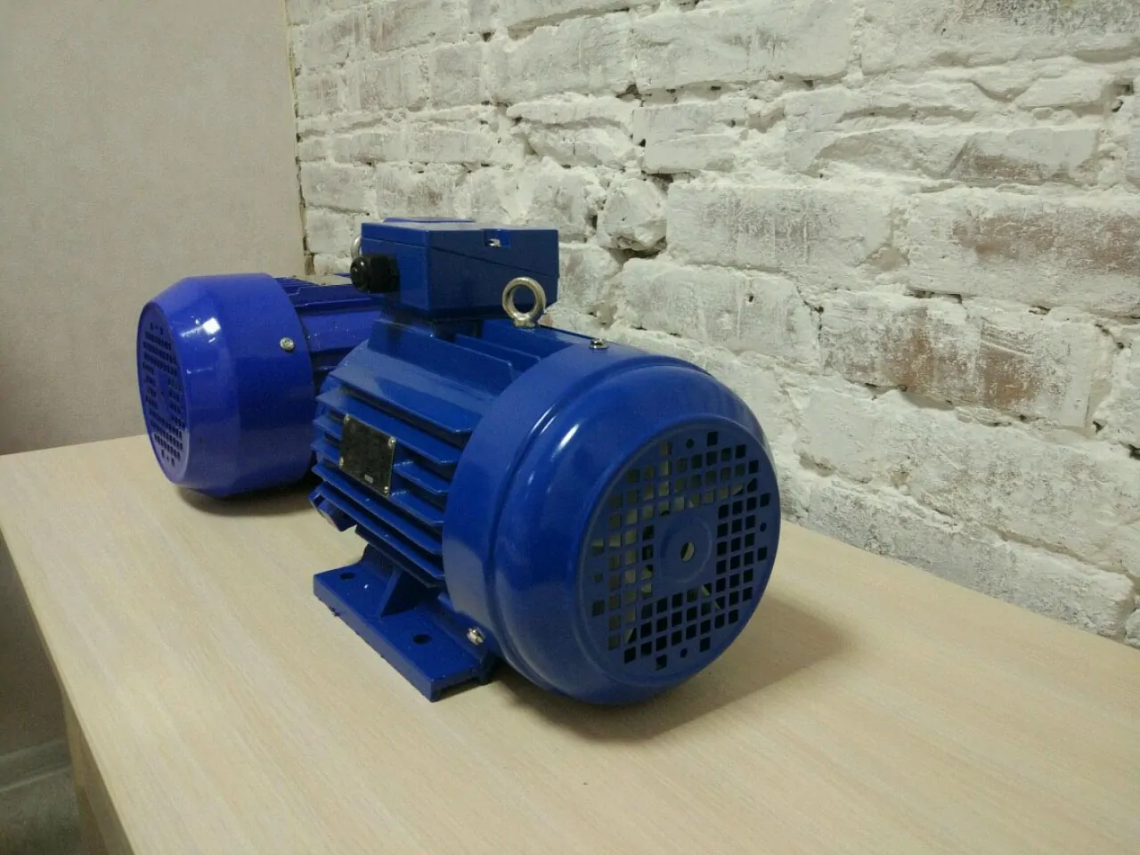 Електродвигун АИР90L6 1,5 кВт 1000 об хв