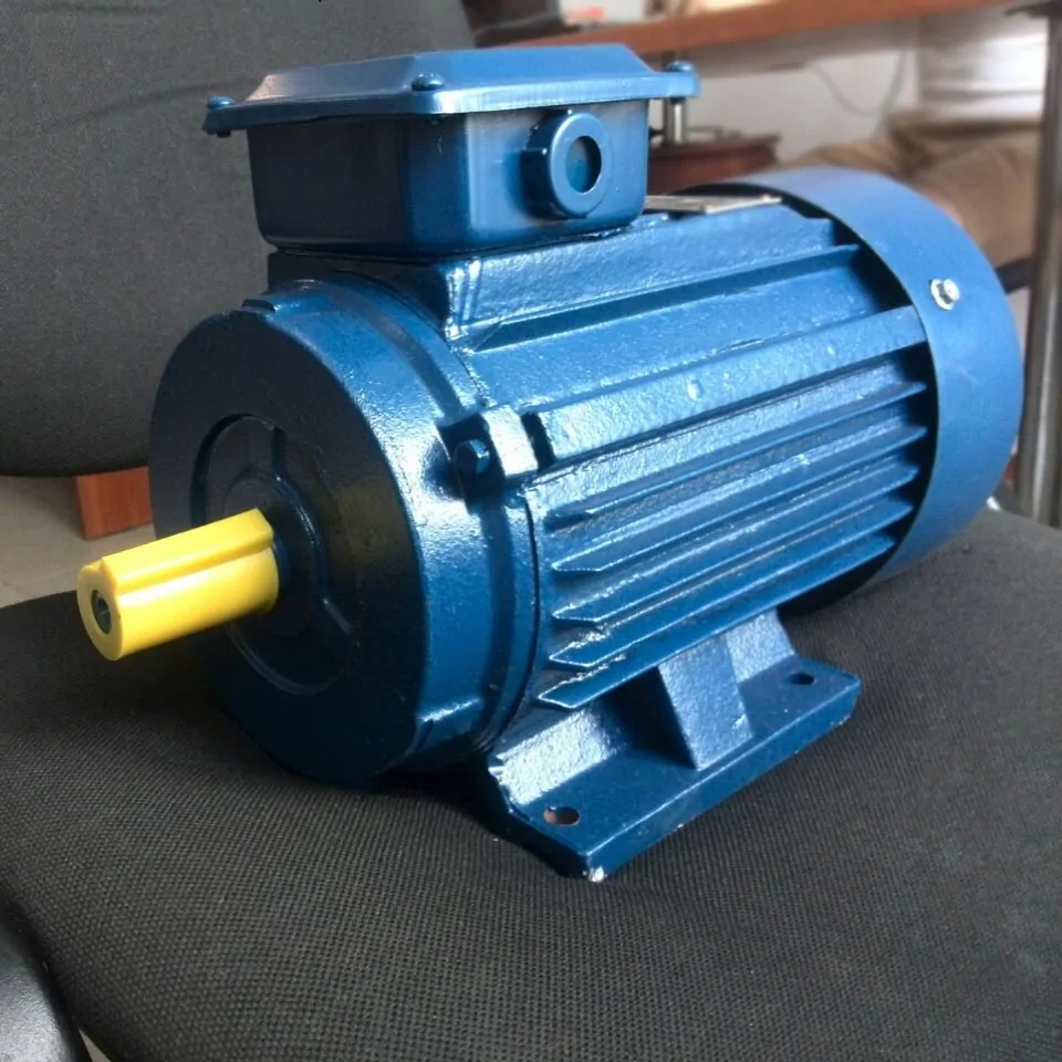 5,5 кВт 1500 220/380 Вольт ел двигун АИР112М4 фото