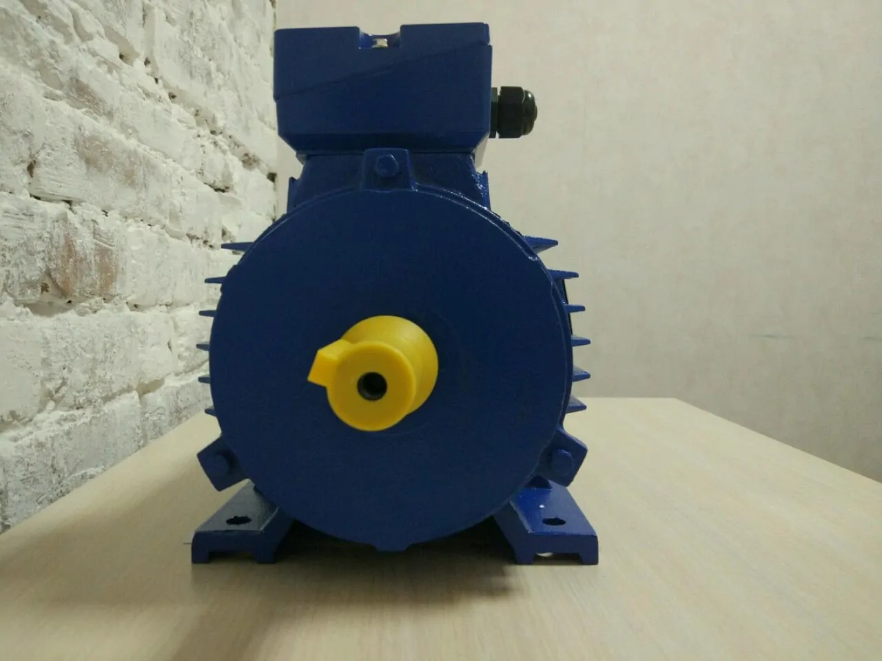 Електродвигун АИР71B4 0.75 кВт 1500 об/хв