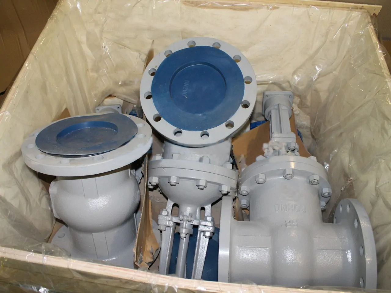 Фланцевая задвижка 30с99нж РУ-25 ручная