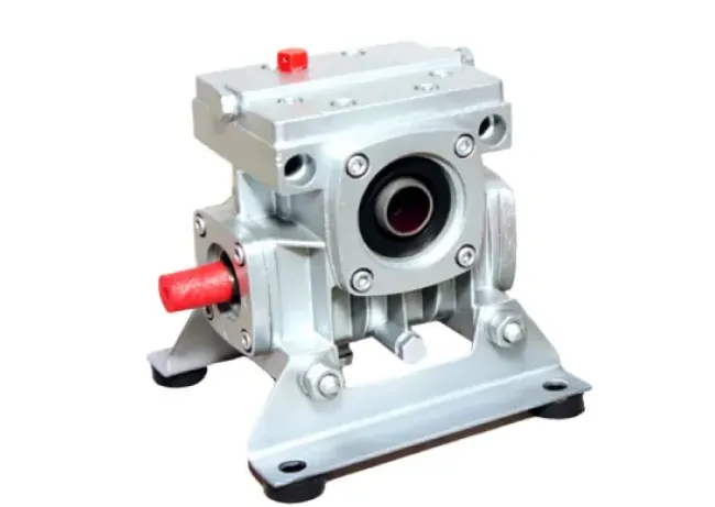 Редуктор 2ч-40 новый заправленный маслом фото