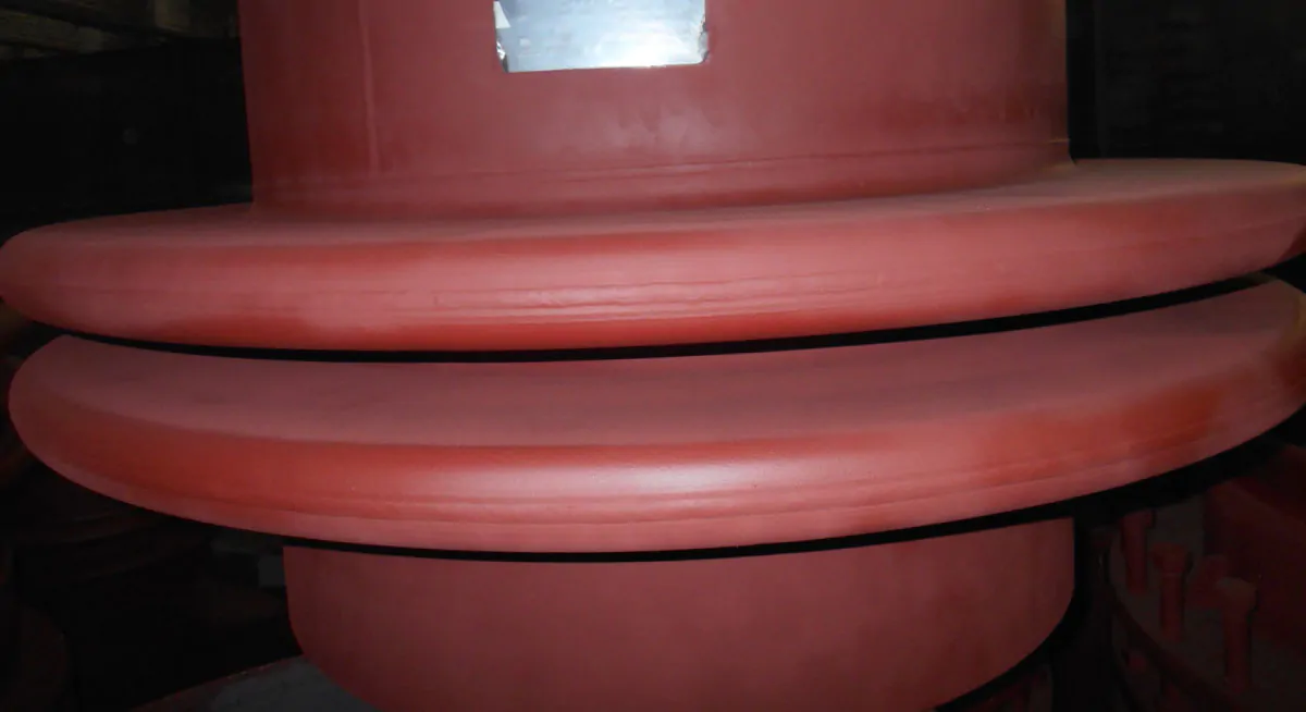 Лінзовий осьовий сталевий компенсатор з патрубками